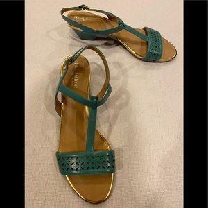 Women’s sandals